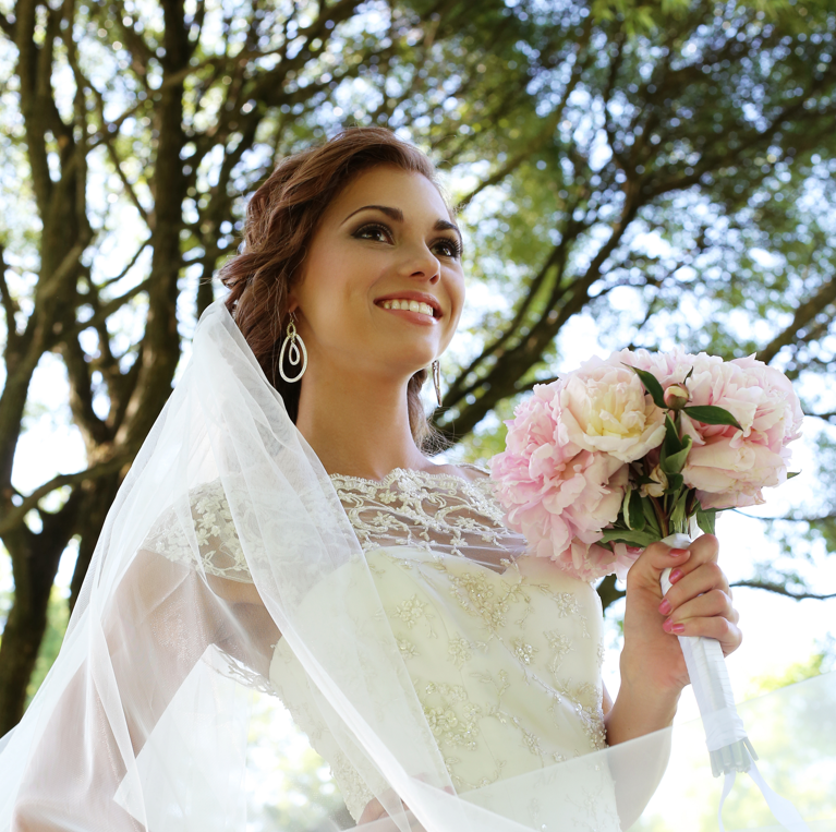 Happy bridal makeup